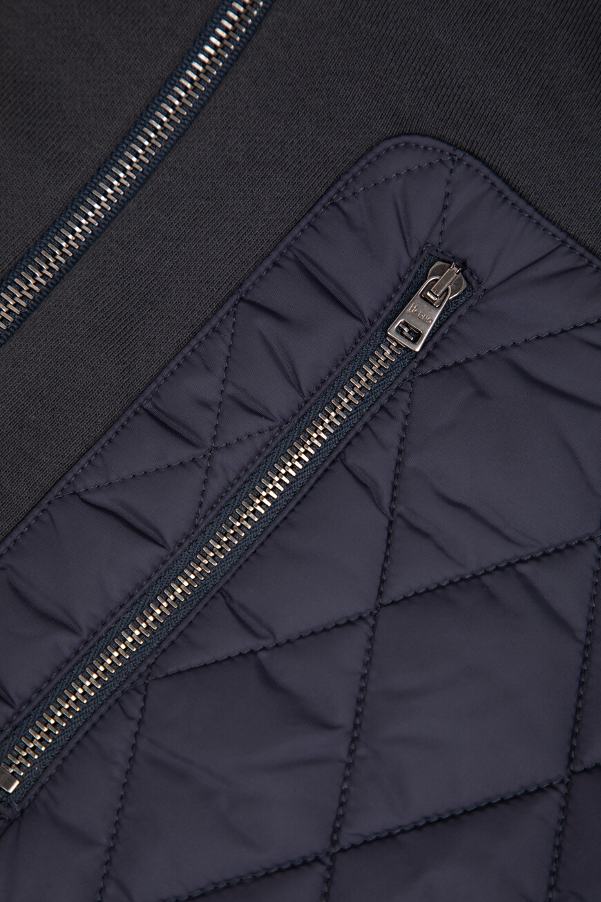 толстовка  JC000060U 50017 9200 на официальном сайте