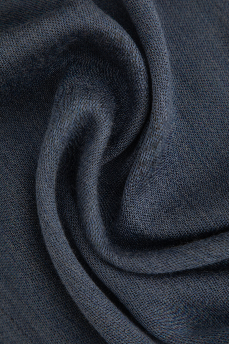 шарф  14317006 R68 по акции