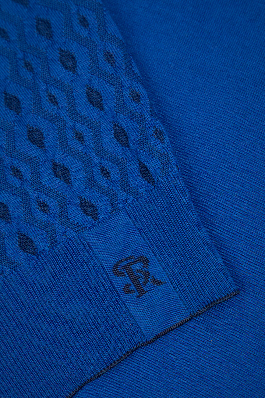 поло  KE08017P30 E25475 3161 на официальном сайте