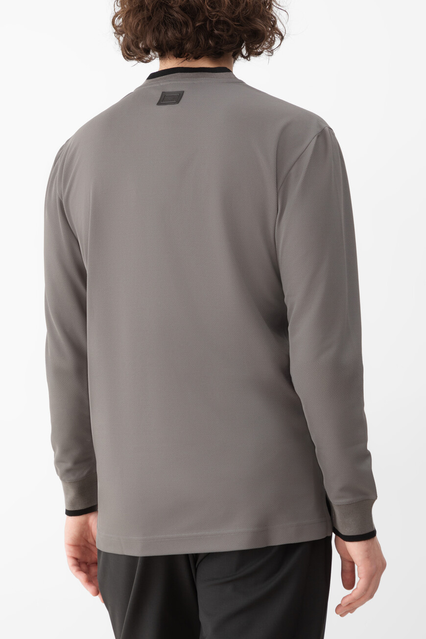 лонгслив  G8SW5T HU7VE N0352 по акции