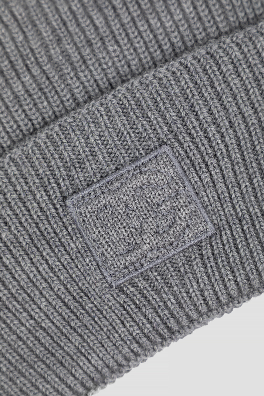 шапка  модель из эксклюзивной коллекции GX15KZ JDVCI S8292 по низкой цене