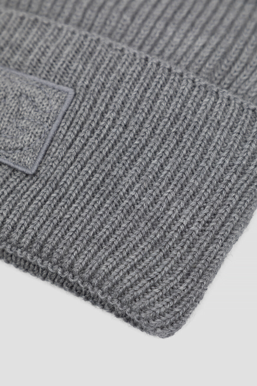 шапка  модель из эксклюзивной коллекции GX15KZ JDVCI S8292 со скидкой