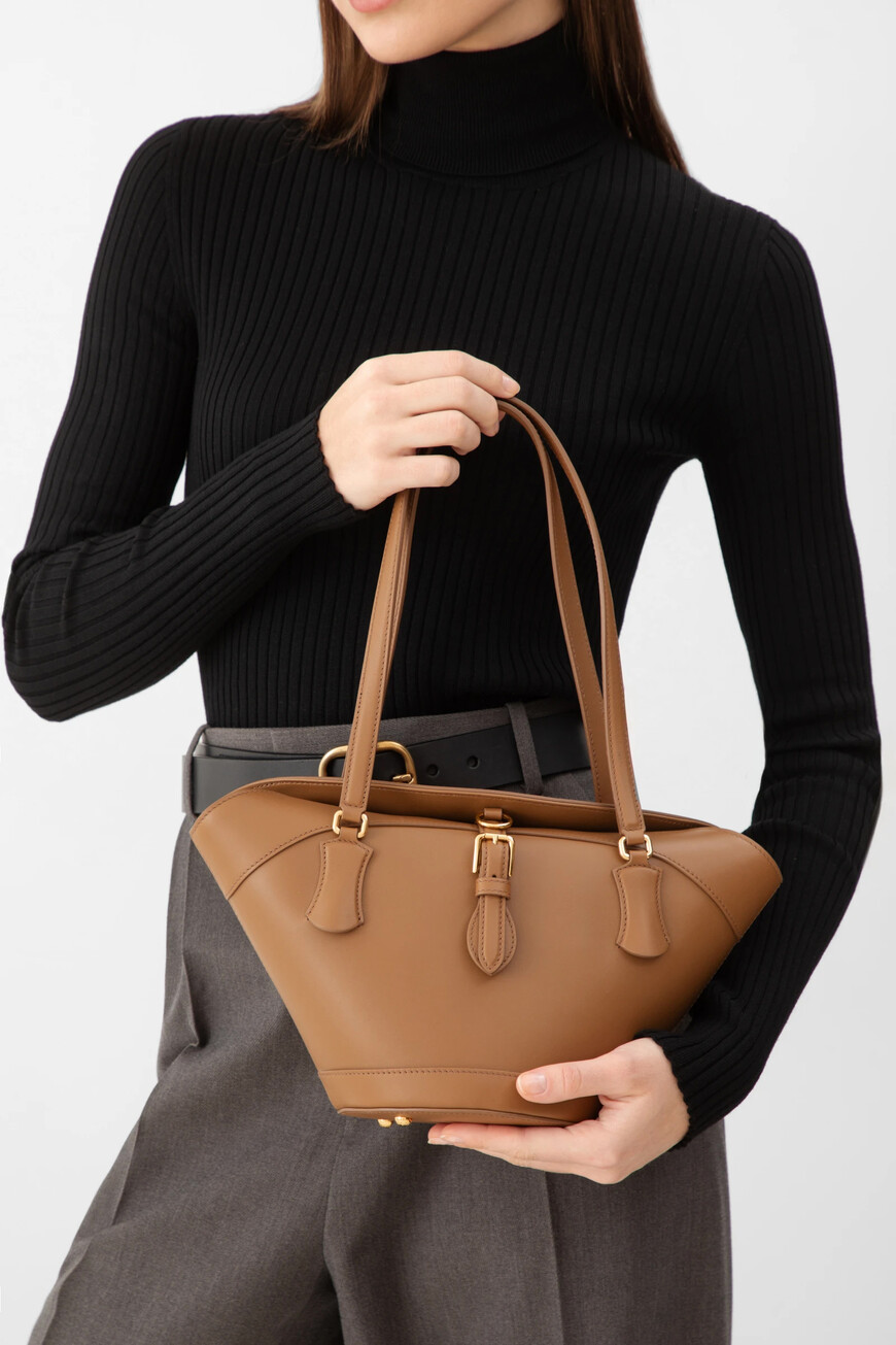 сумка  модель capri BB7815 AK274 8Z093 по акции