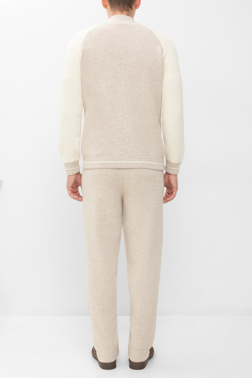 костюм спорт  E2 42F CH 001-300 по акции