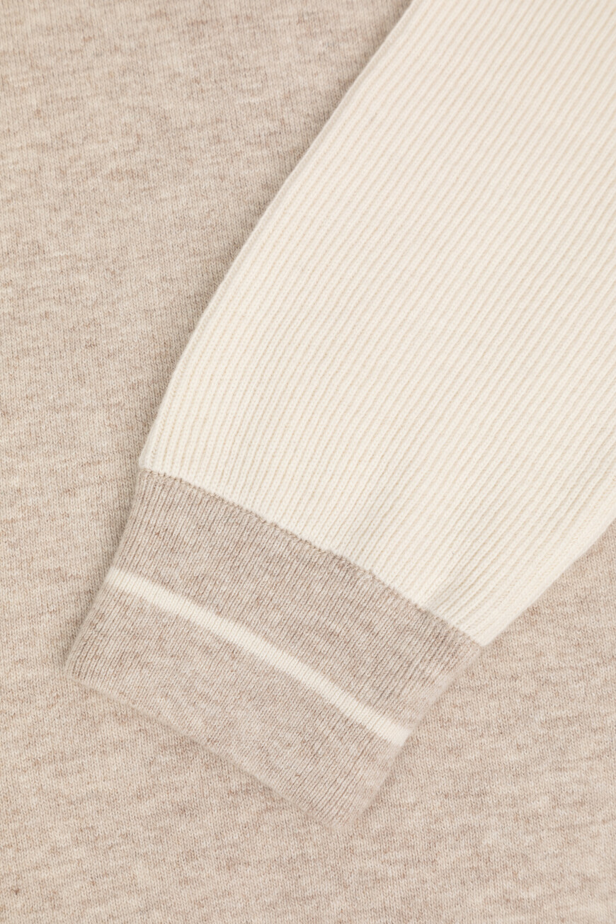 костюм спорт  E2 42F CH 001-300 на официальном сайте