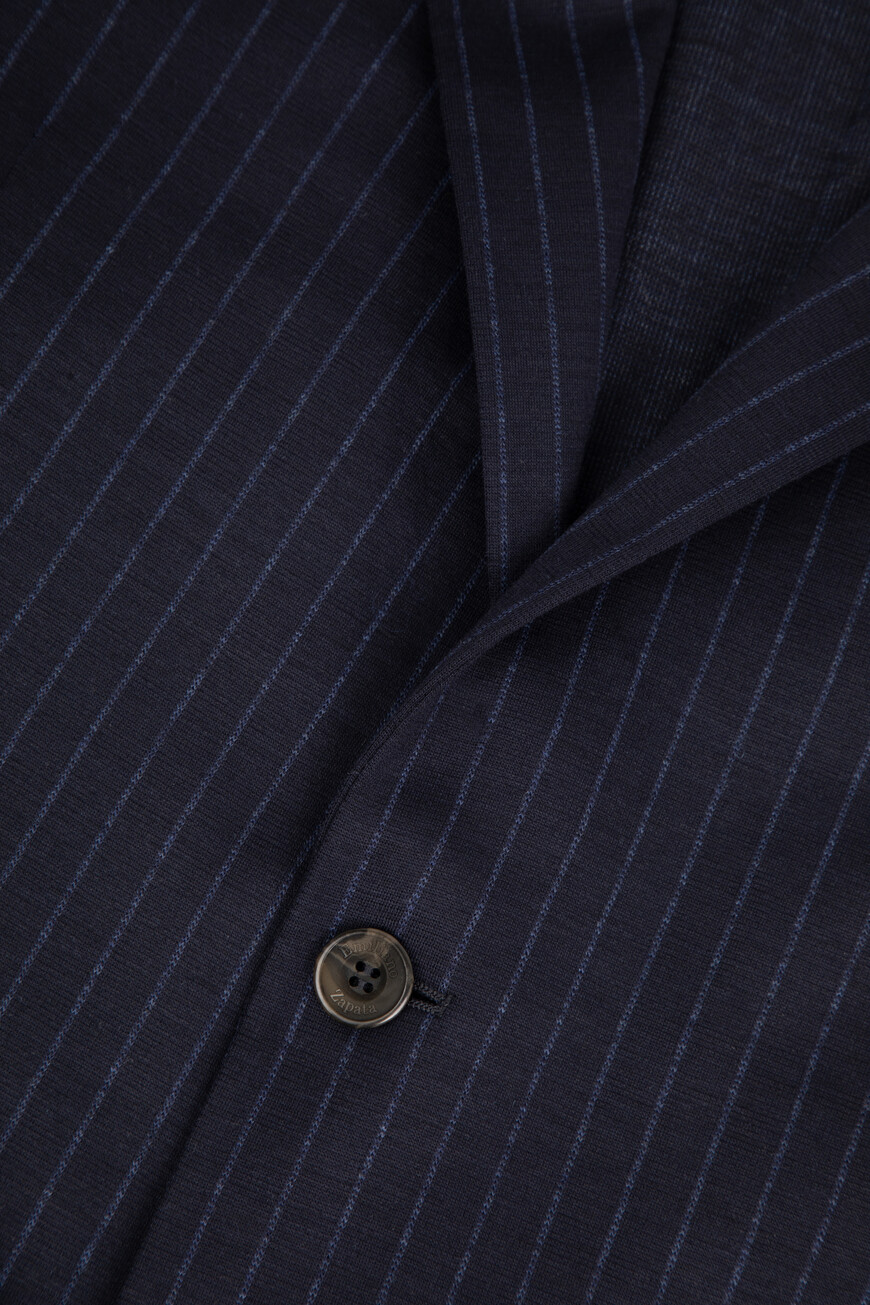 

Костюм Emiliano Zapata, Полоска