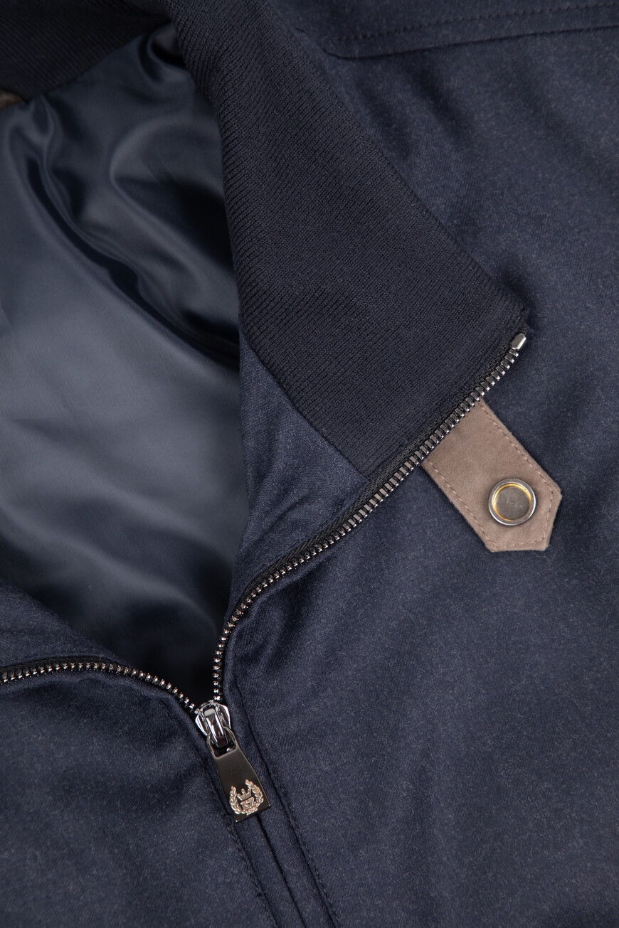 куртка  M2 42F LP 001-200 на официальном сайте