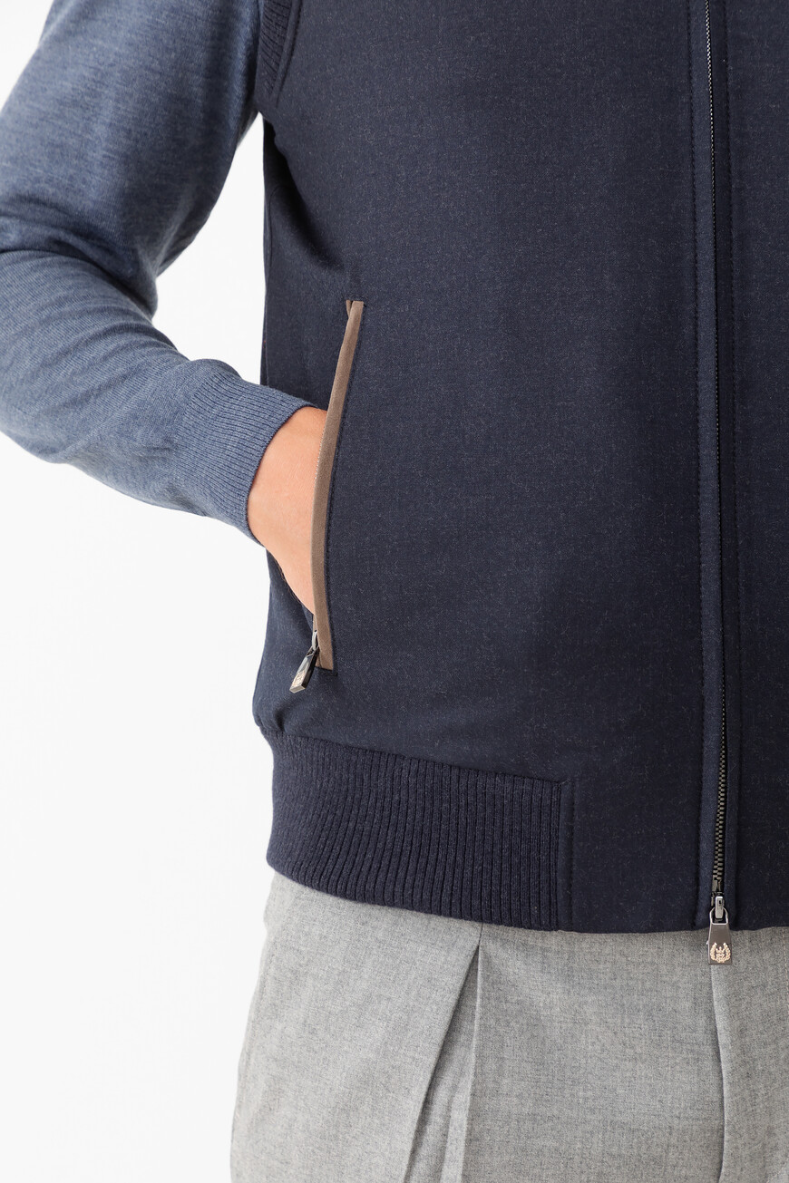 жилет  Y1 52F LP 003-200 по низкой цене