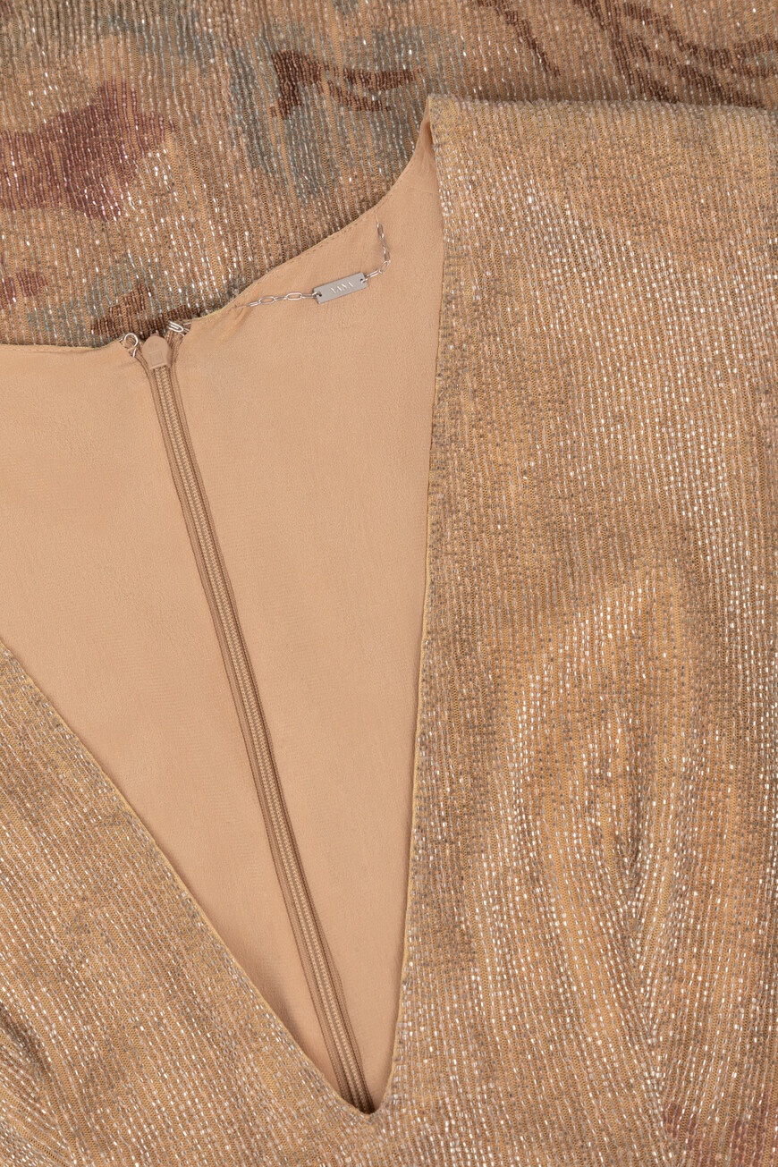 платье  1-23/5-733-Н000 со скидкой