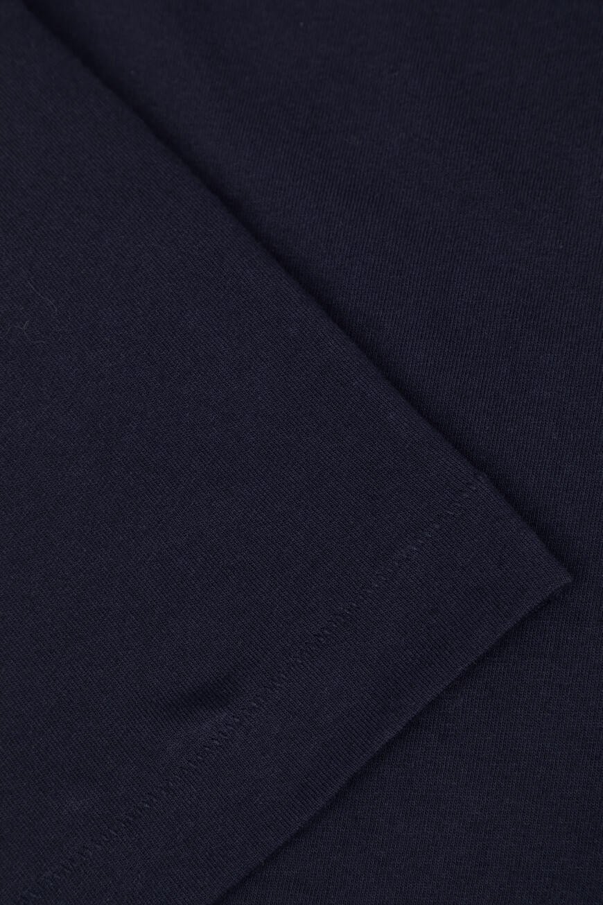 футболка  JUM_40007001_M4526 TO Y99 на официальном сайте