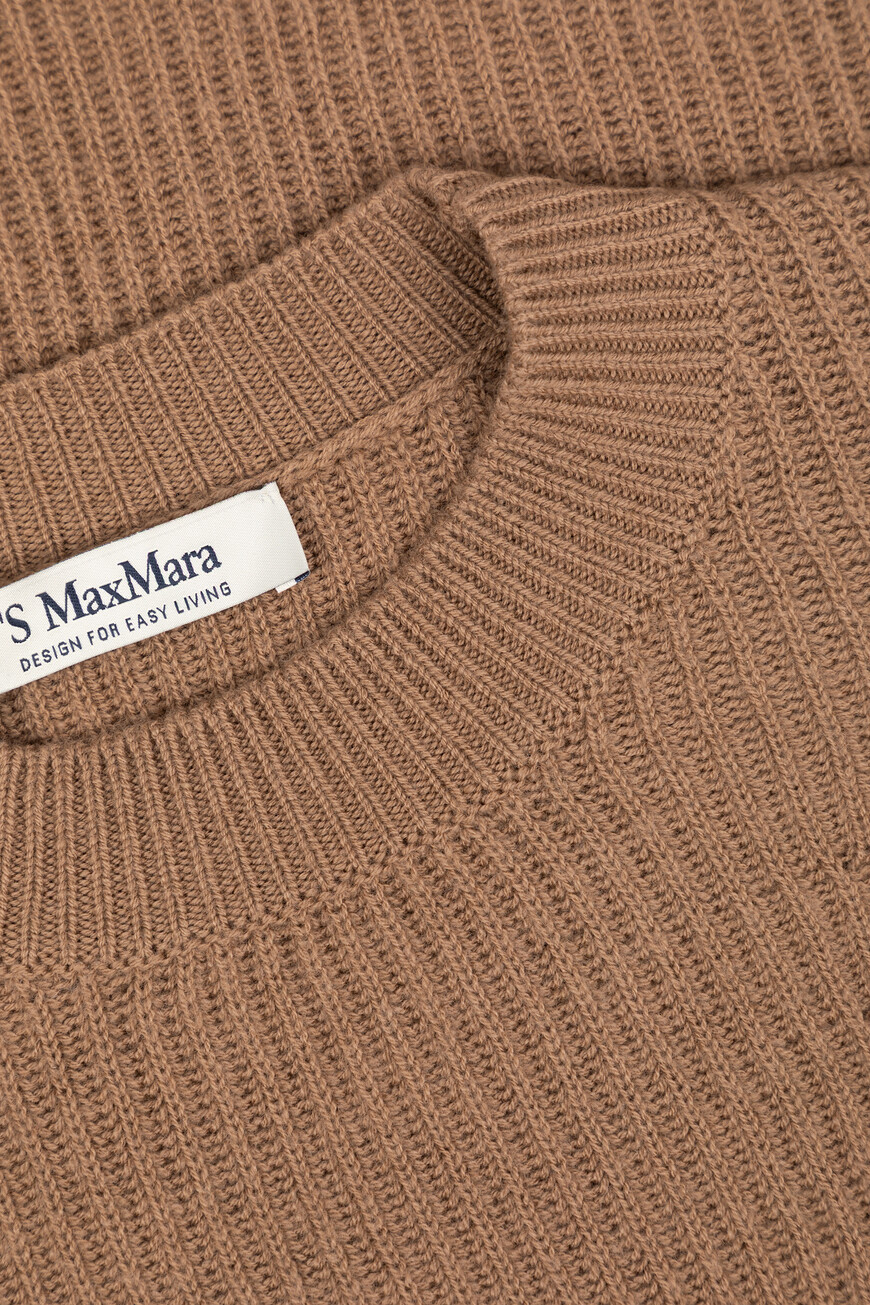 свитер  MOLVENO 2529366121 002 со скидкой