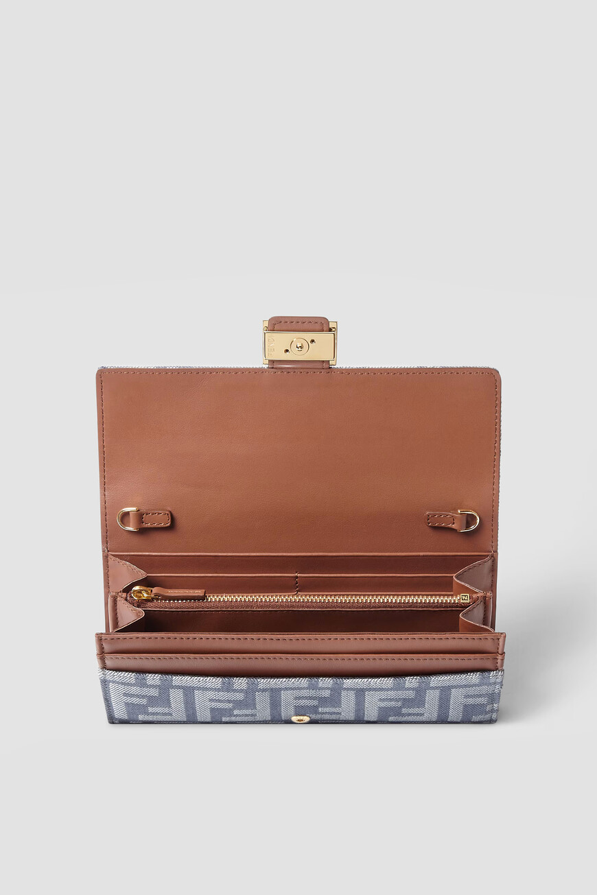 кошелек  модель baguette 8M0365 AUT4 F1SXQ со скидкой