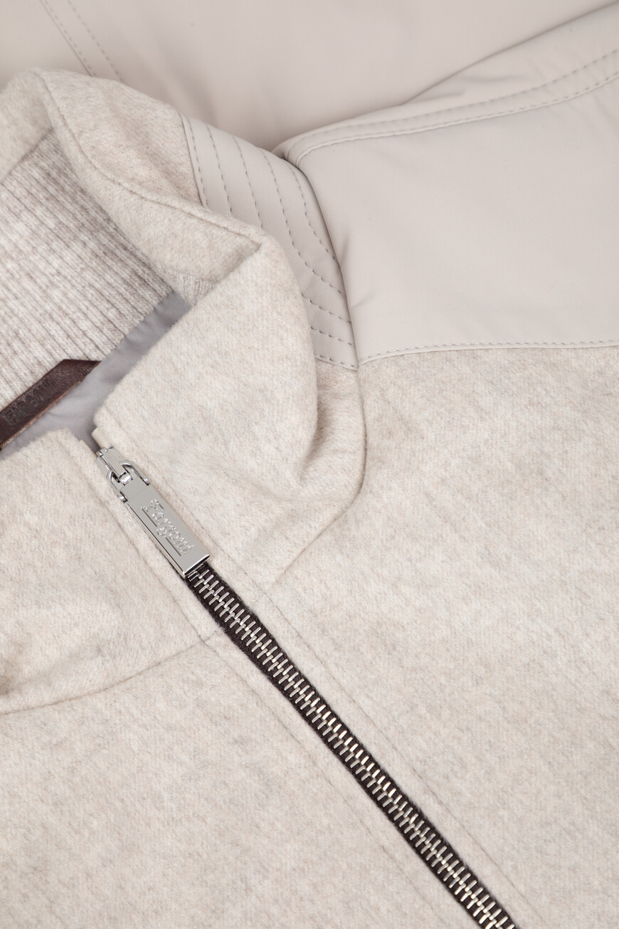 куртка  ZJ09-00-06B на официальном сайте