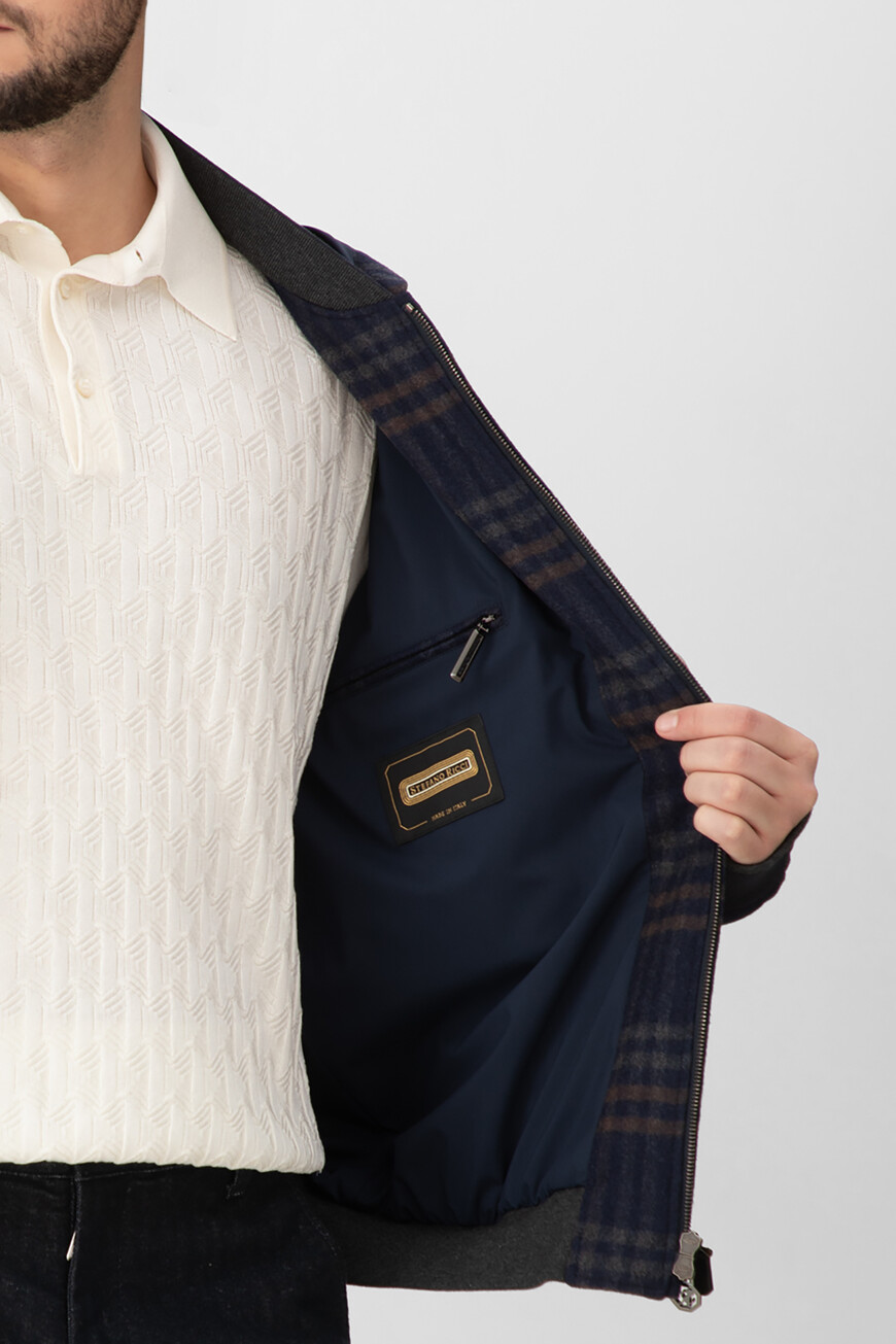 куртка  MZJ2300020 CO64HC 6361 со скидкой