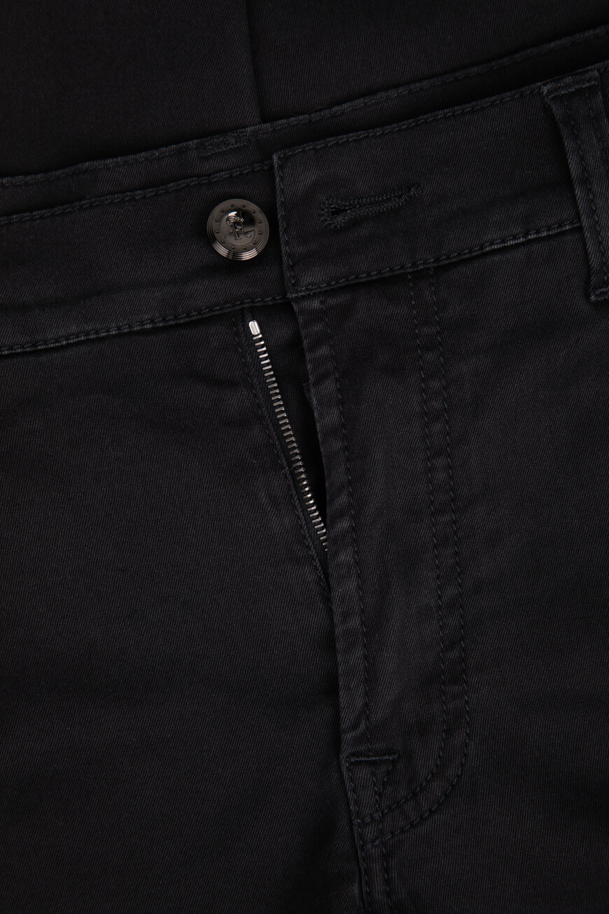 джинсы  MFT33S1030 Z901BK NEU0 со скидкой