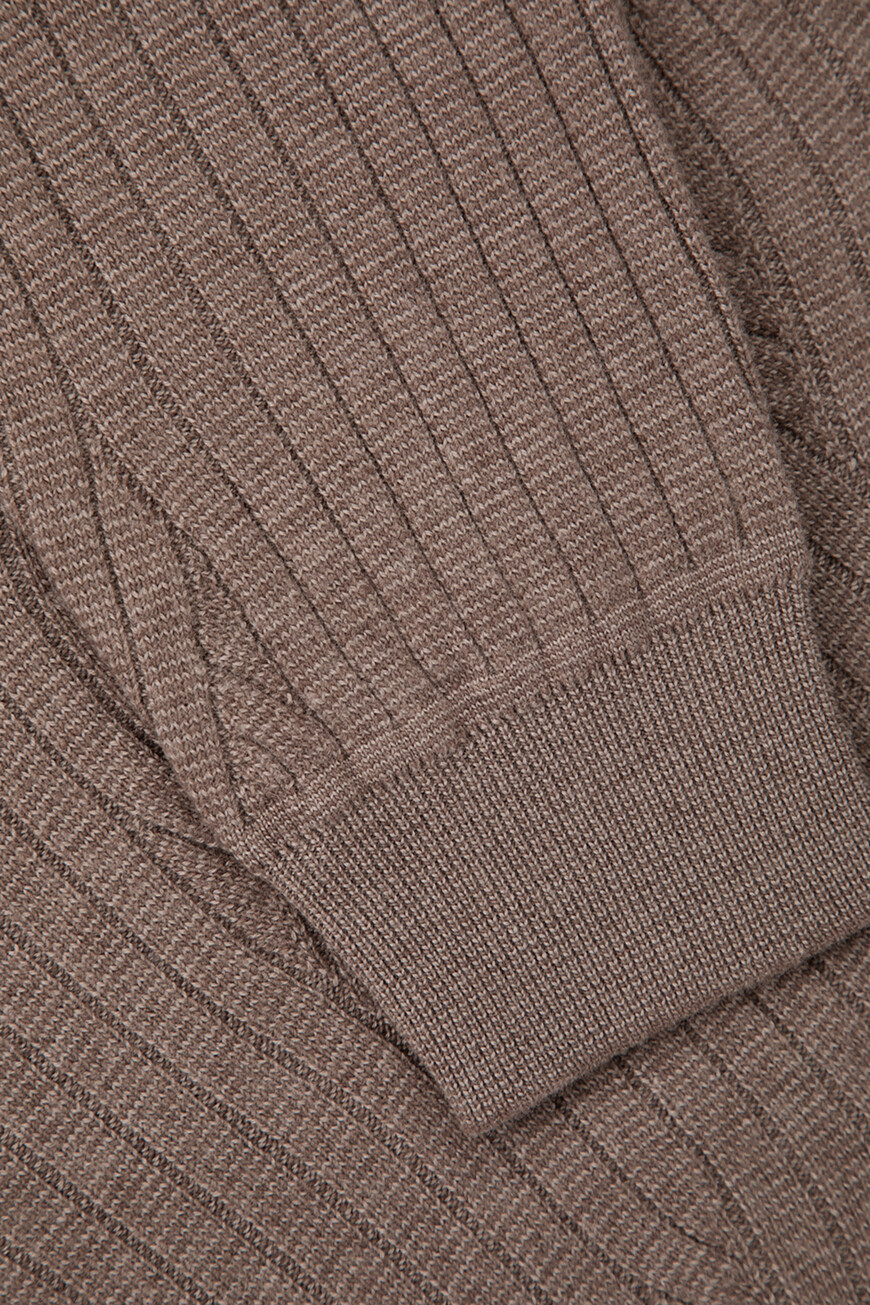 свитер  UMU30L ODK07 2500 по распродаже