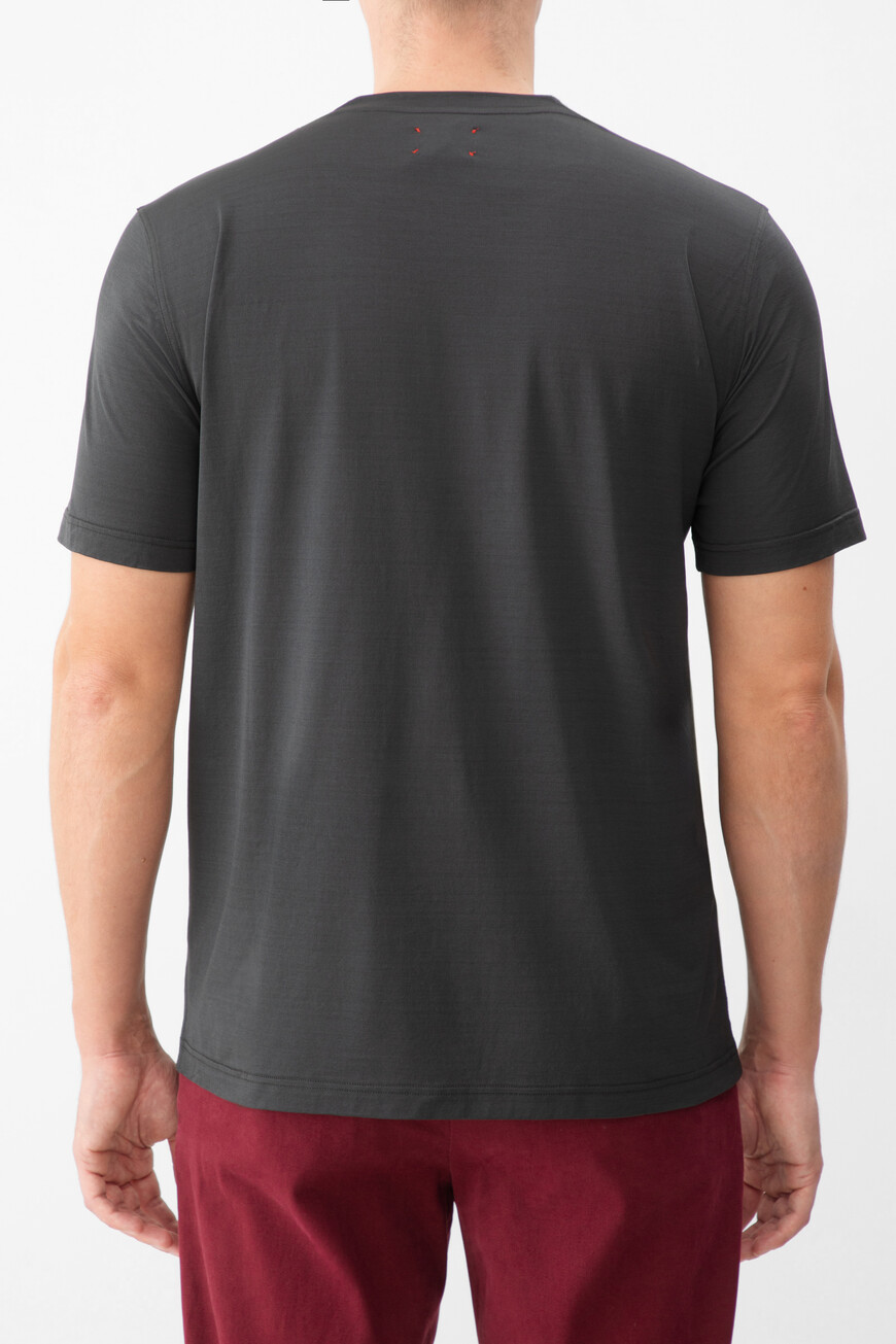 футболка  UMK0827KG001 по акции