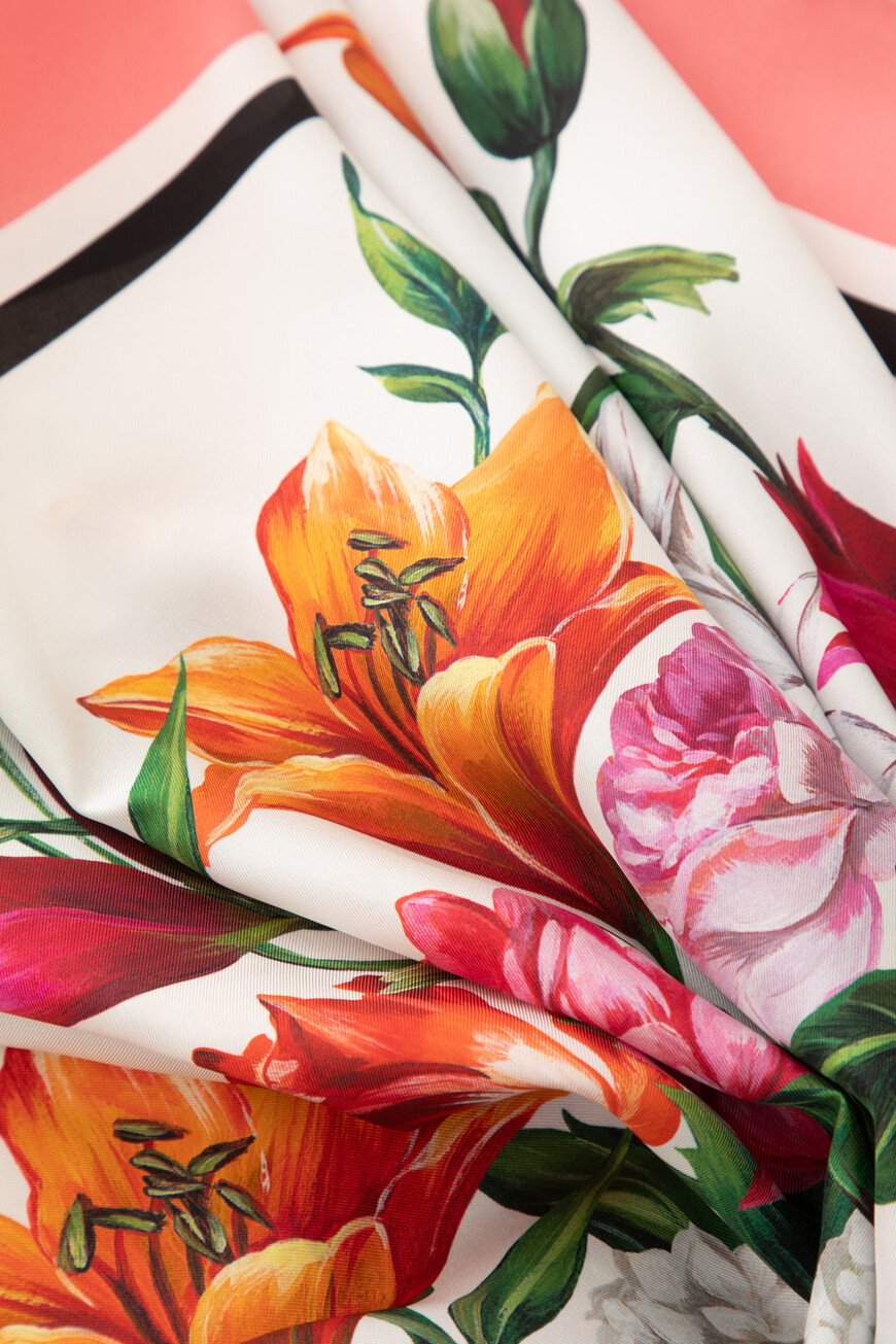 платок  FN090R GDC7A HA5QX по акции