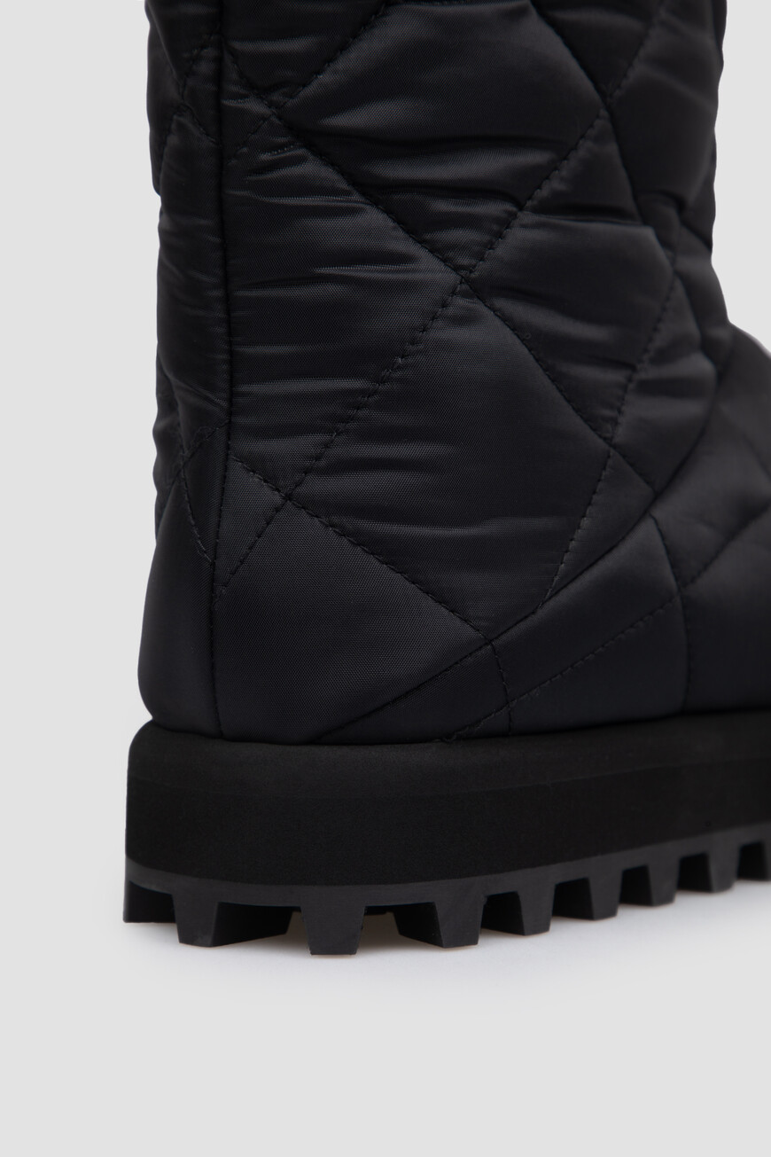 сапоги  A70165 AQ075 80999 на официальном сайте