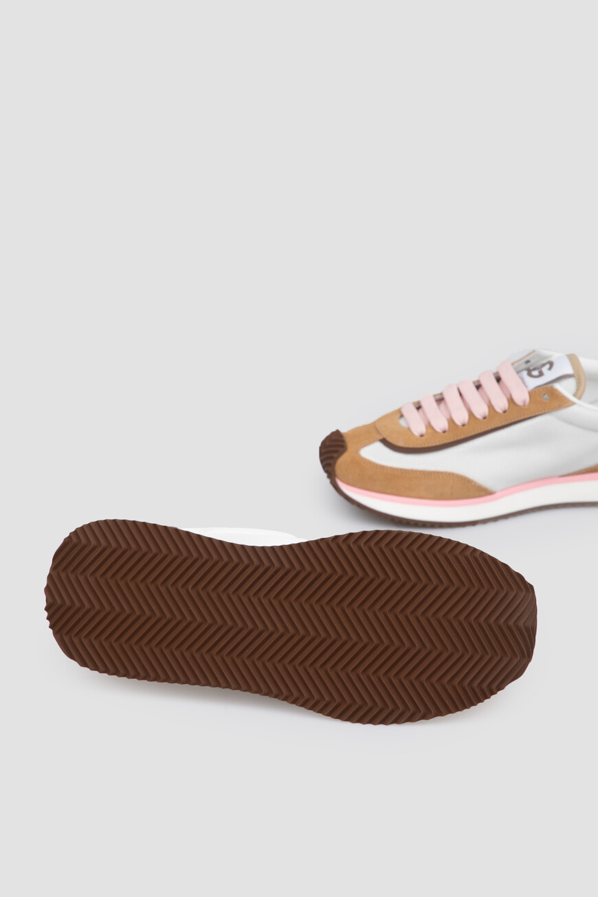 сникеры  модель cushion CK2288 A5355 8C873 на официальном сайте