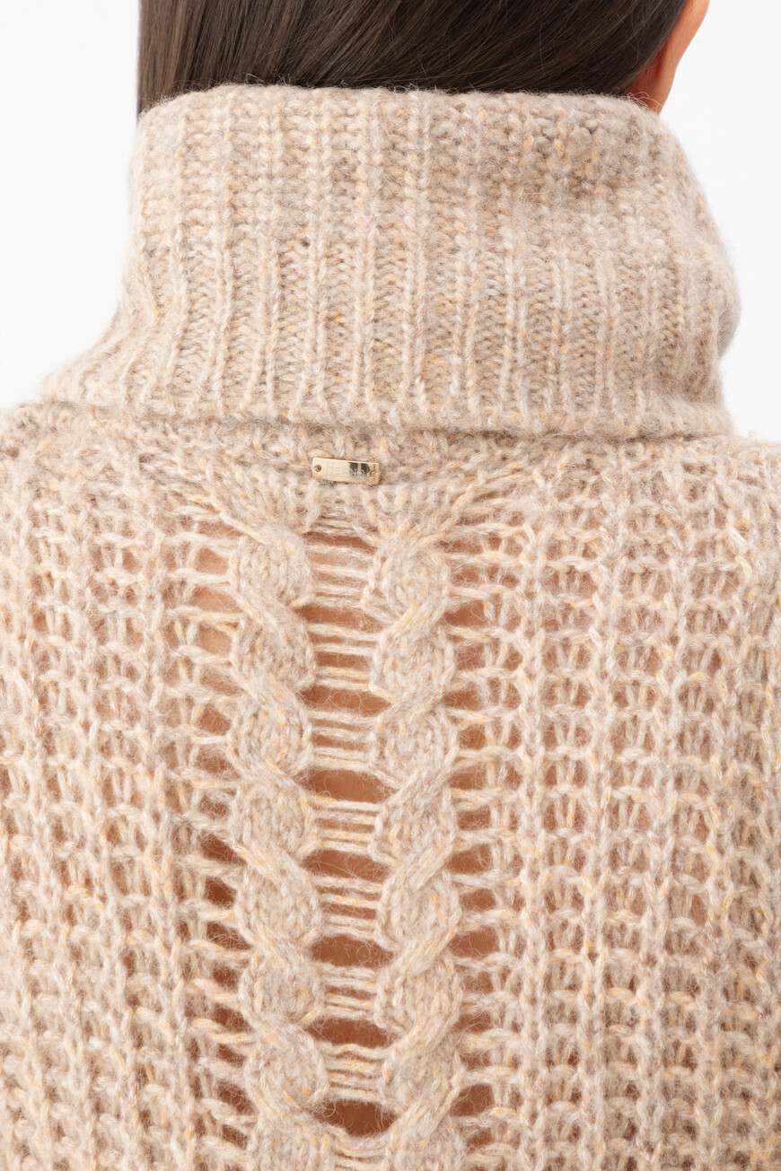 жилет  ML000046D 72115 1985 со скидкой