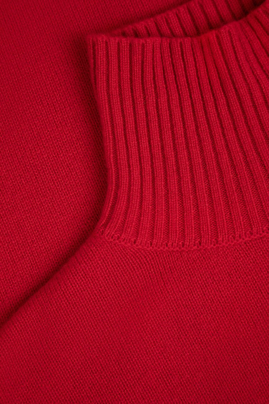 свитер  YD020203.0032.000300.00.23 со скидкой