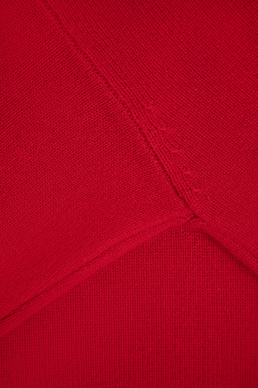 свитер  YD020203.0032.000300.00.23 на официальном сайте