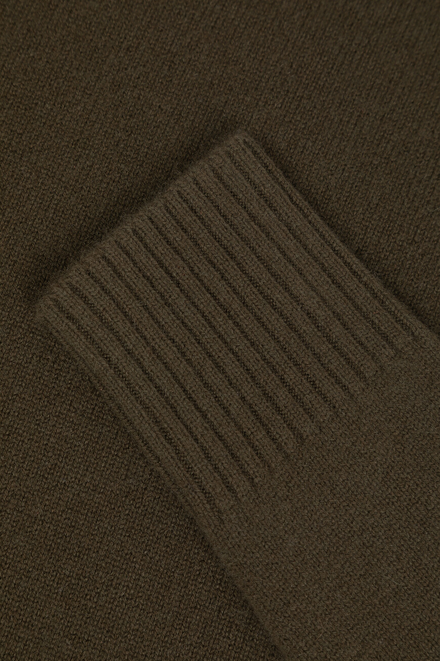 свитер  YD020203.0032.000410.00.23 по распродаже