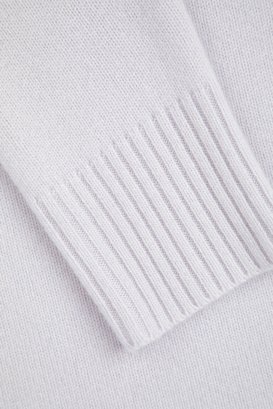 свитер  YD020203.0032.000750.00.23 по распродаже