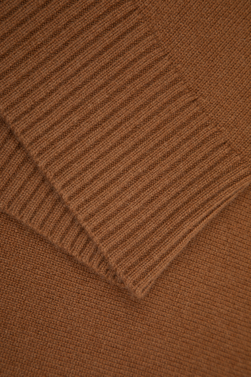 свитер  YD020203.0032.000800.00.23 по распродаже