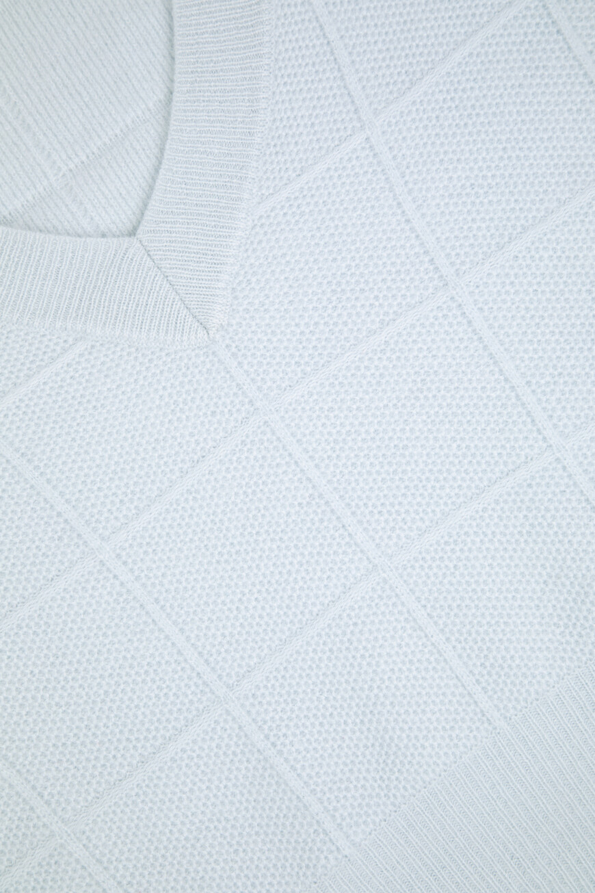 пуловер  YD020205.0036.000550.00.24 по распродаже