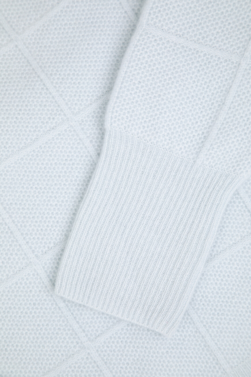 пуловер  YD020205.0036.000550.00.24 на официальном сайте