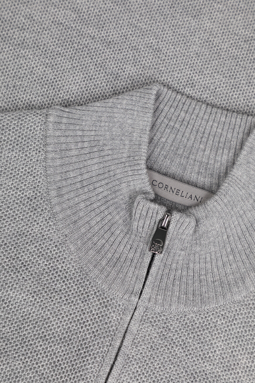 джемпер  26M508-2625140-018 со скидкой