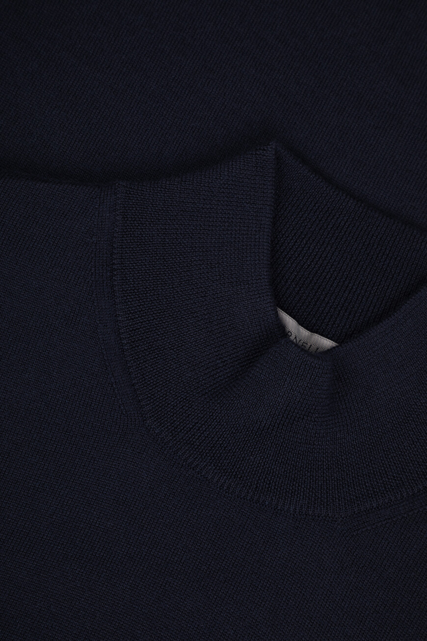 водолазка  26M503-2625100-001 по распродаже