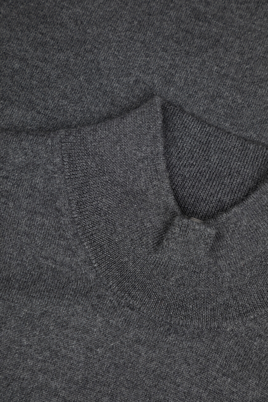 водолазка  26M503-2625100-014 по распродаже