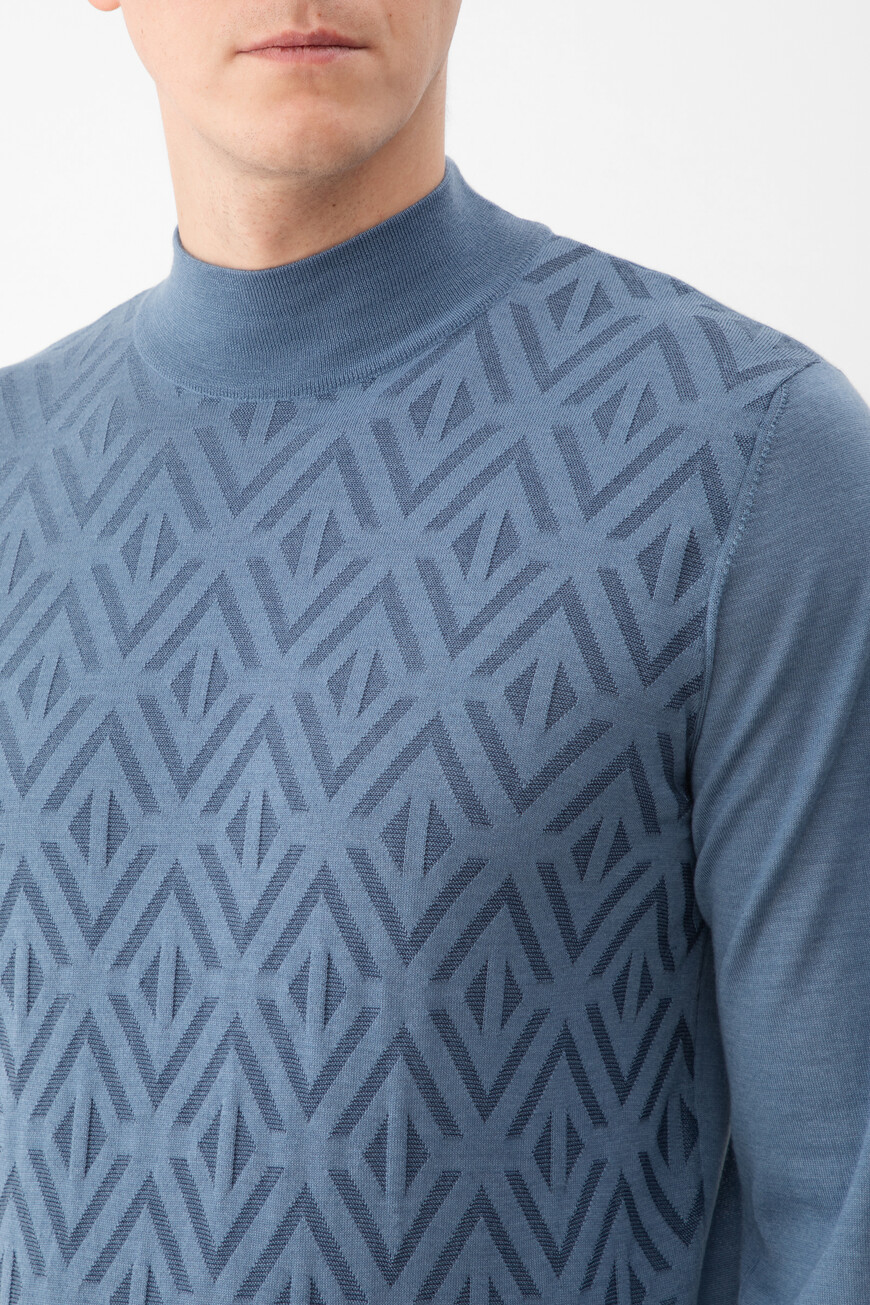 свитер  KMN001M0330VRH000 N22D купить с доставкой