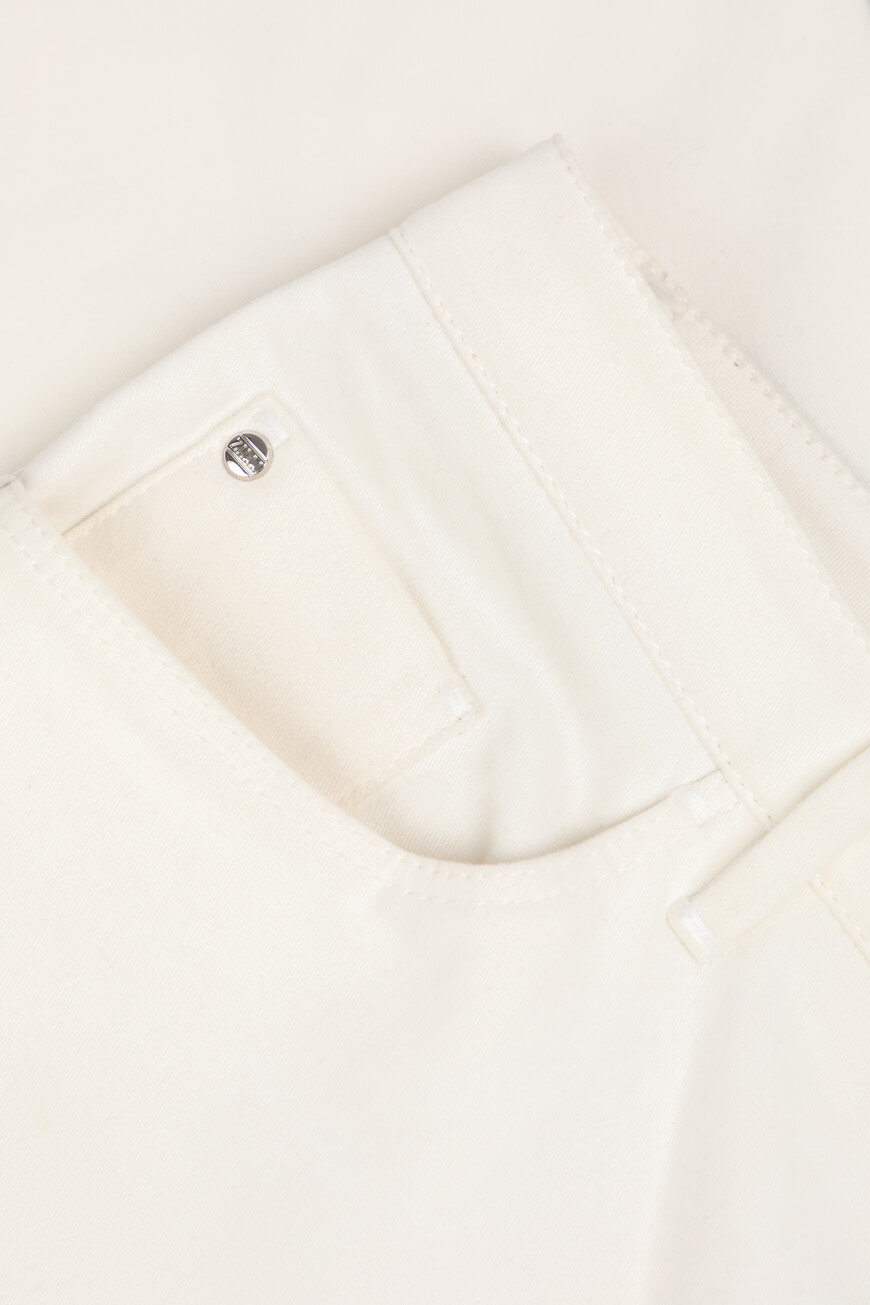 джинсы  J5T002M0170VZLVP0 N017 на официальном сайте