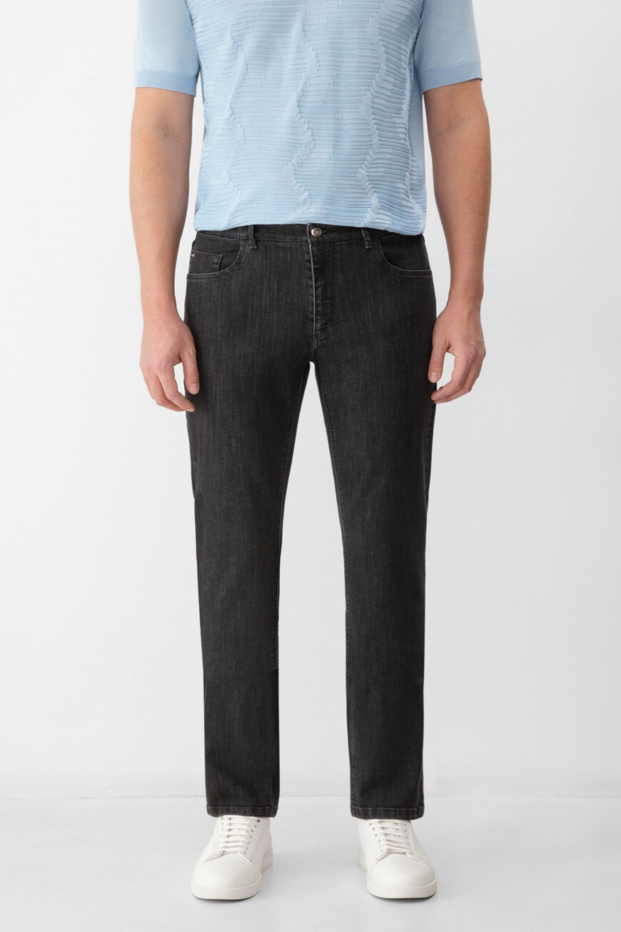 джинсы  J5T004M0441VNI000 N42R фотография