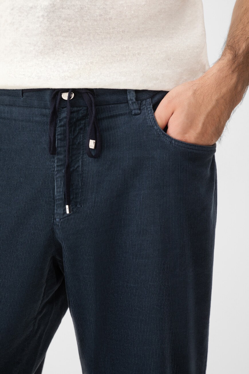 джинсы  J5T104M0193VUC000 N072 купить с доставкой