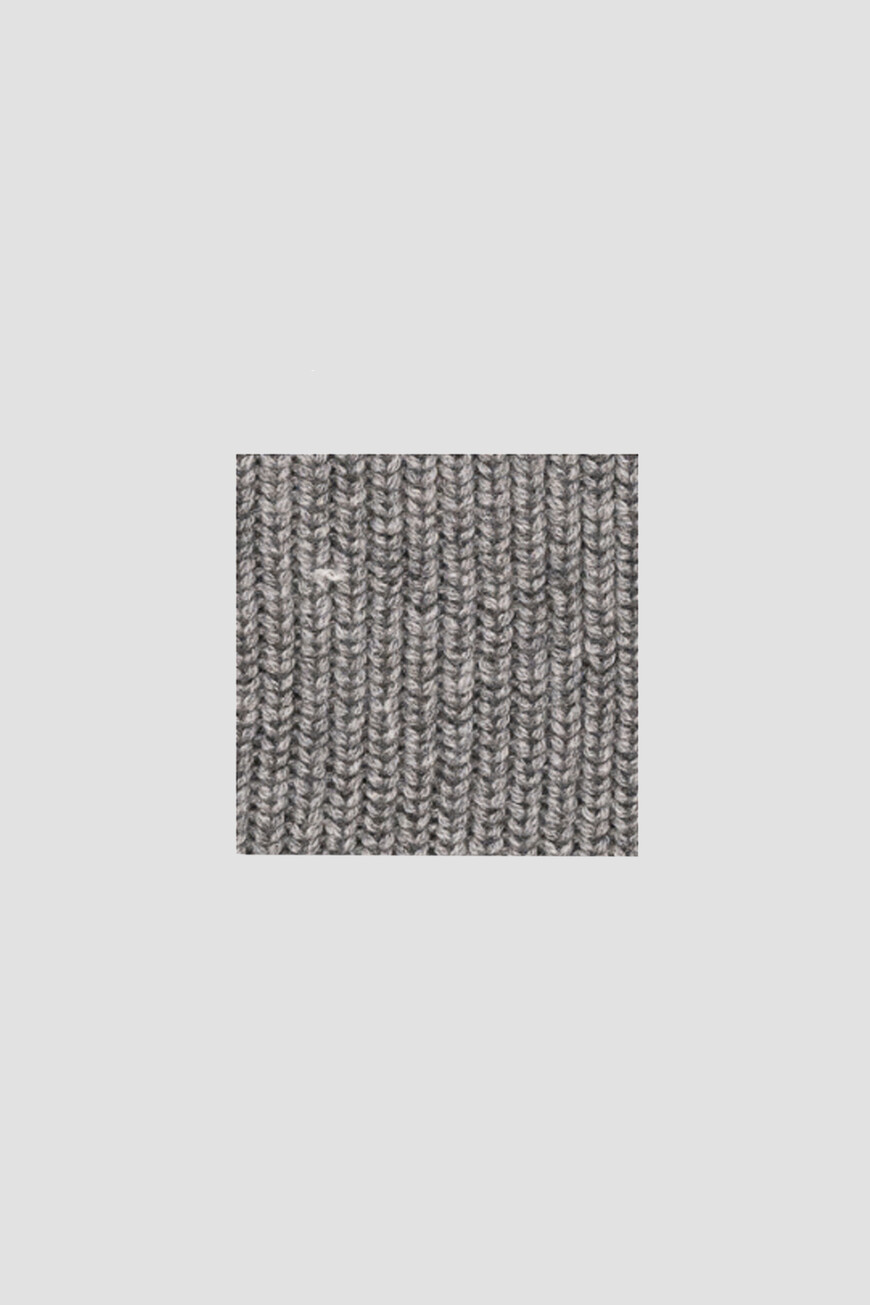 шапка  KHT002M0223VFIS00 N18Y по акции