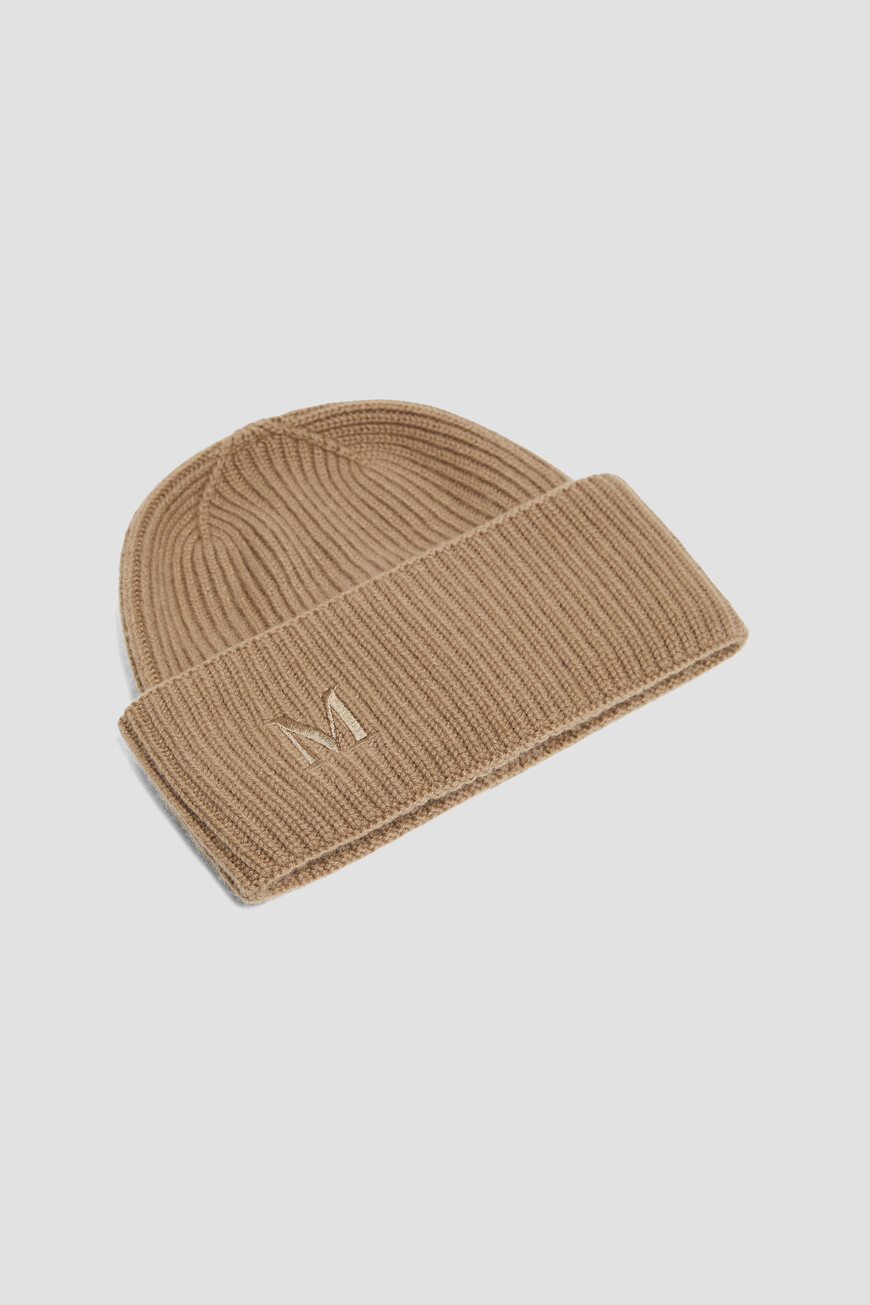 шапка  MMRETINA 2524576022 003 по акции