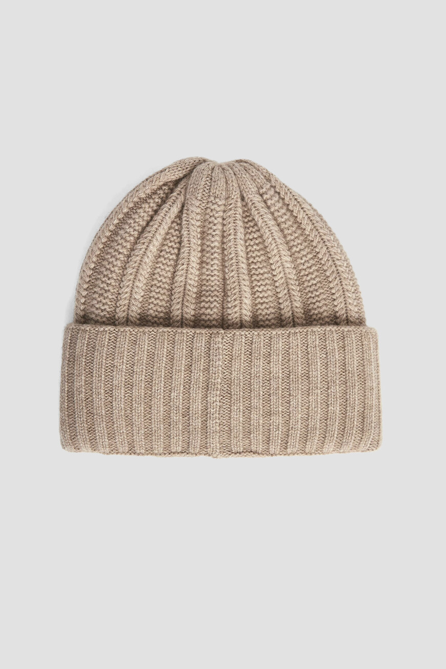 шапка  MACBETH 2524576072 024 по акции