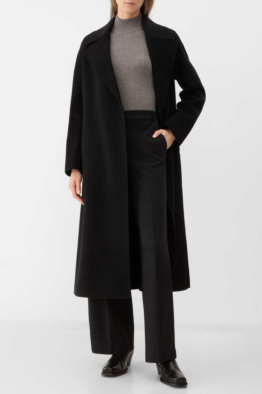 Товар серого цвета по низкой цене