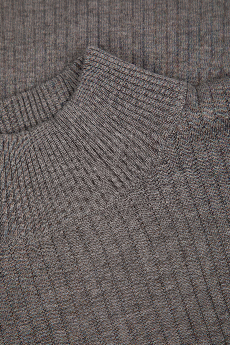 свитер max mara из проверенных материалов со скидкой