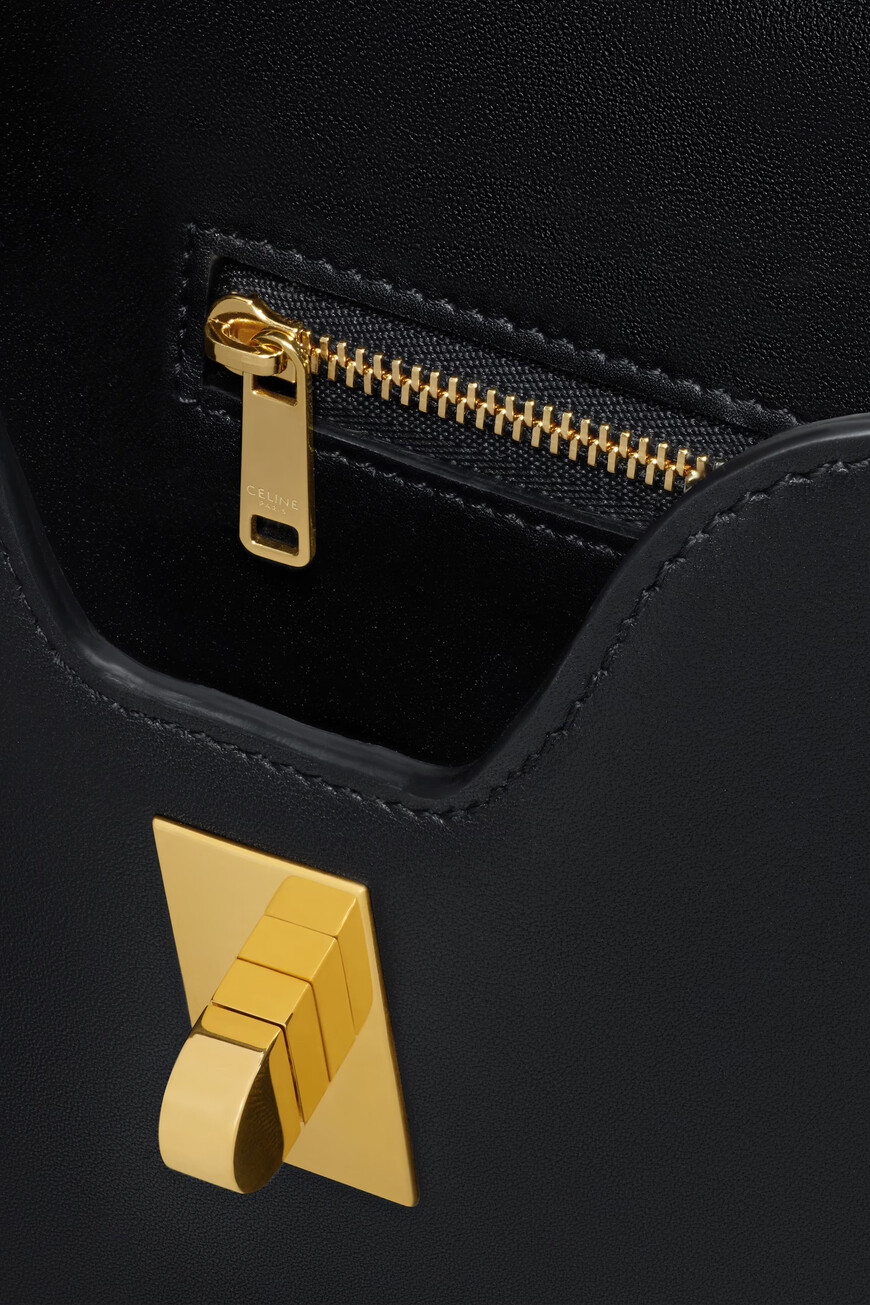 сумка  модель camille из линейки 16 soft 120693FX9.38NO по распродаже