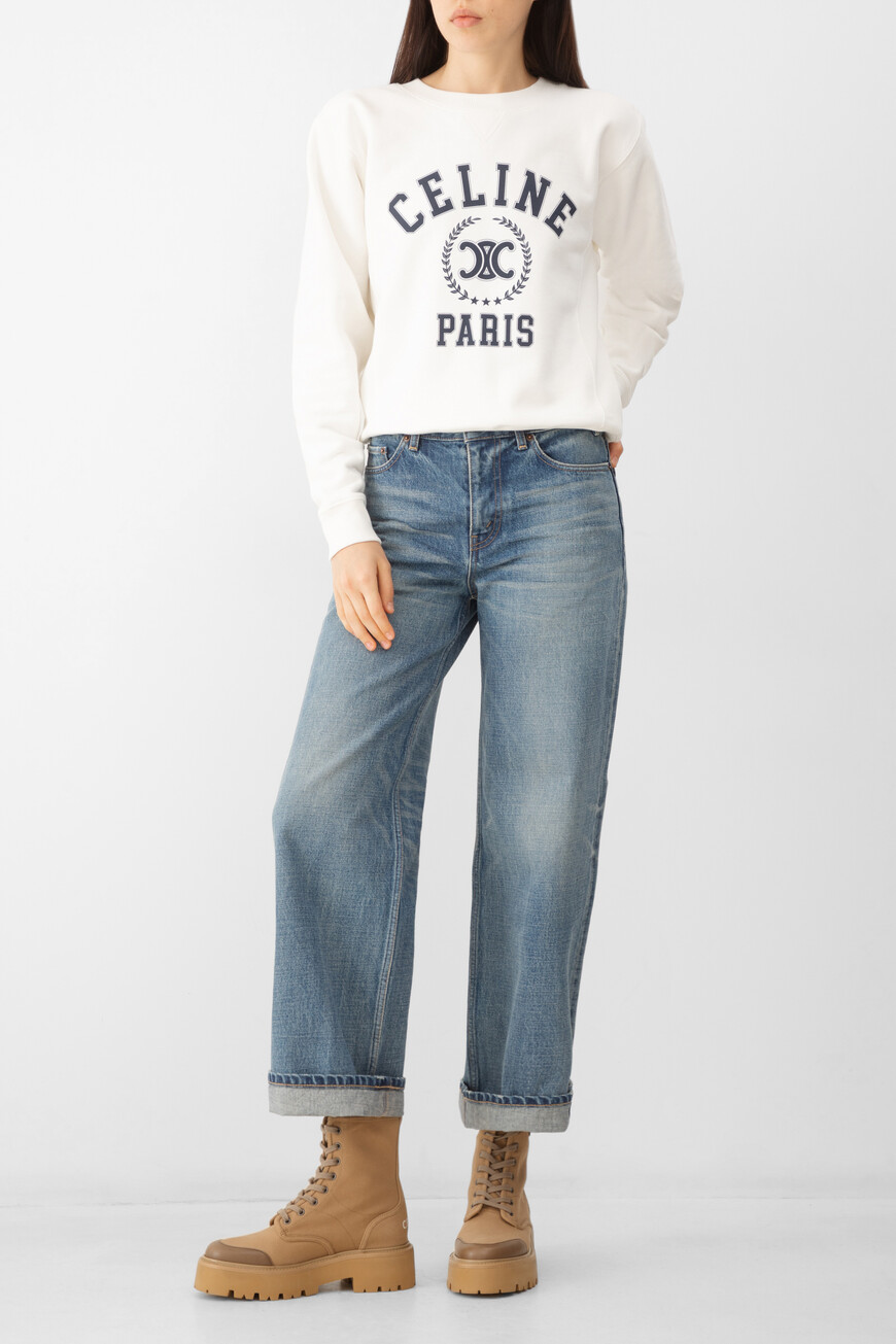 Товар белого цвета по низкой цене