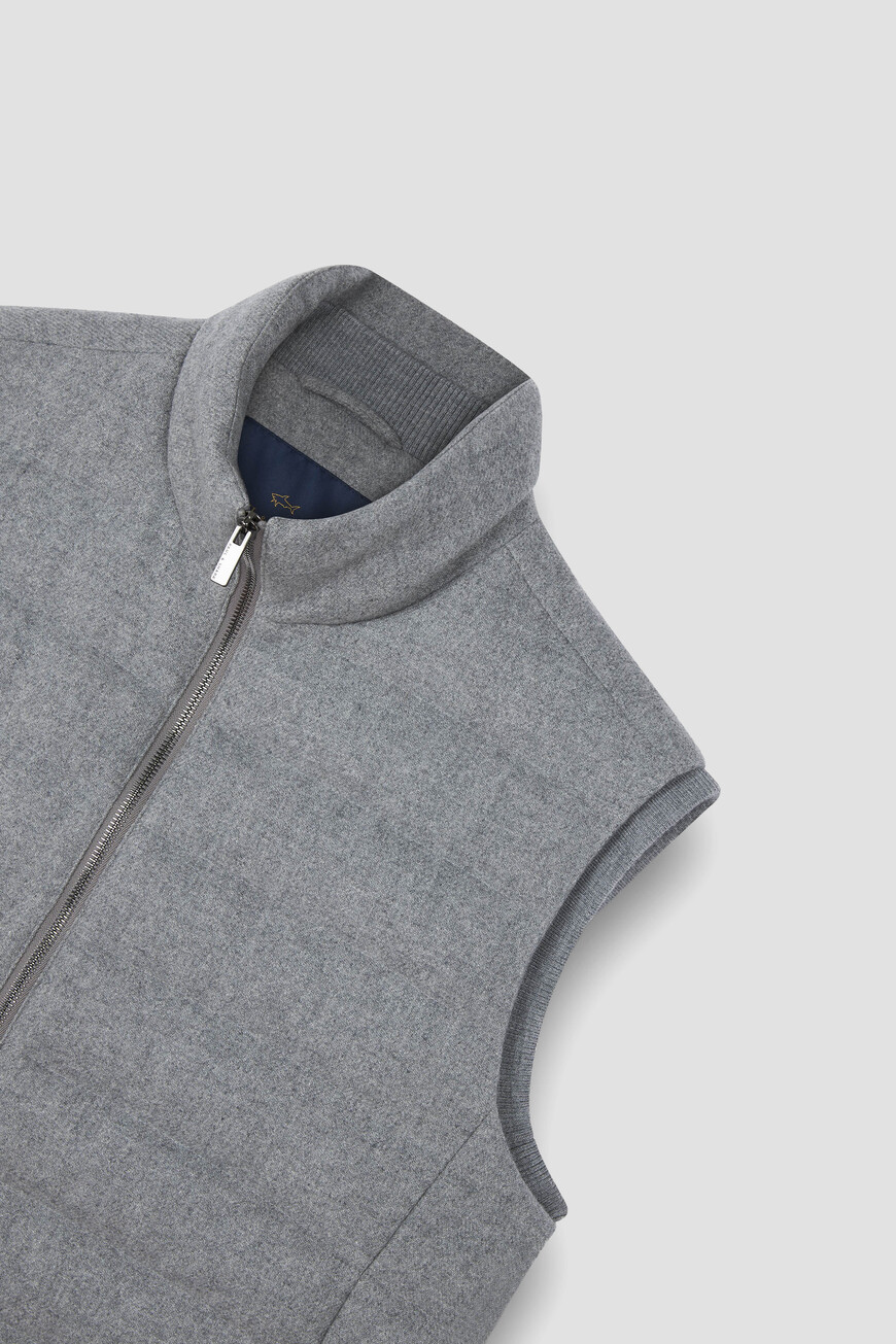 жилет  15312380 067 по распродаже