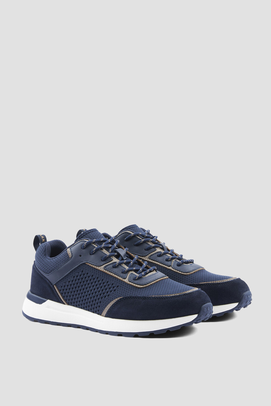 кроссовки  15318001 050 по акции