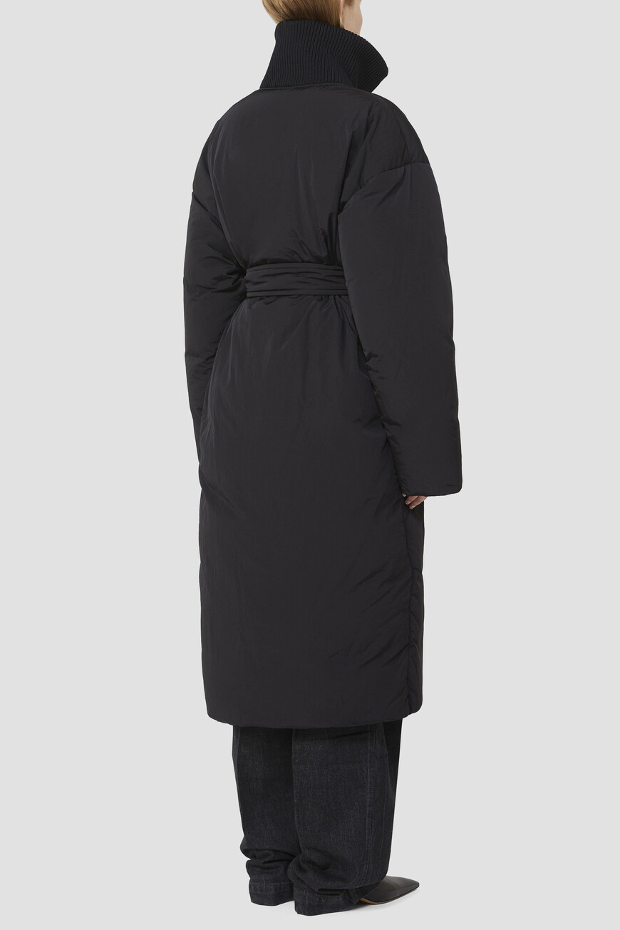 

Пуховик Max Mara, Черный