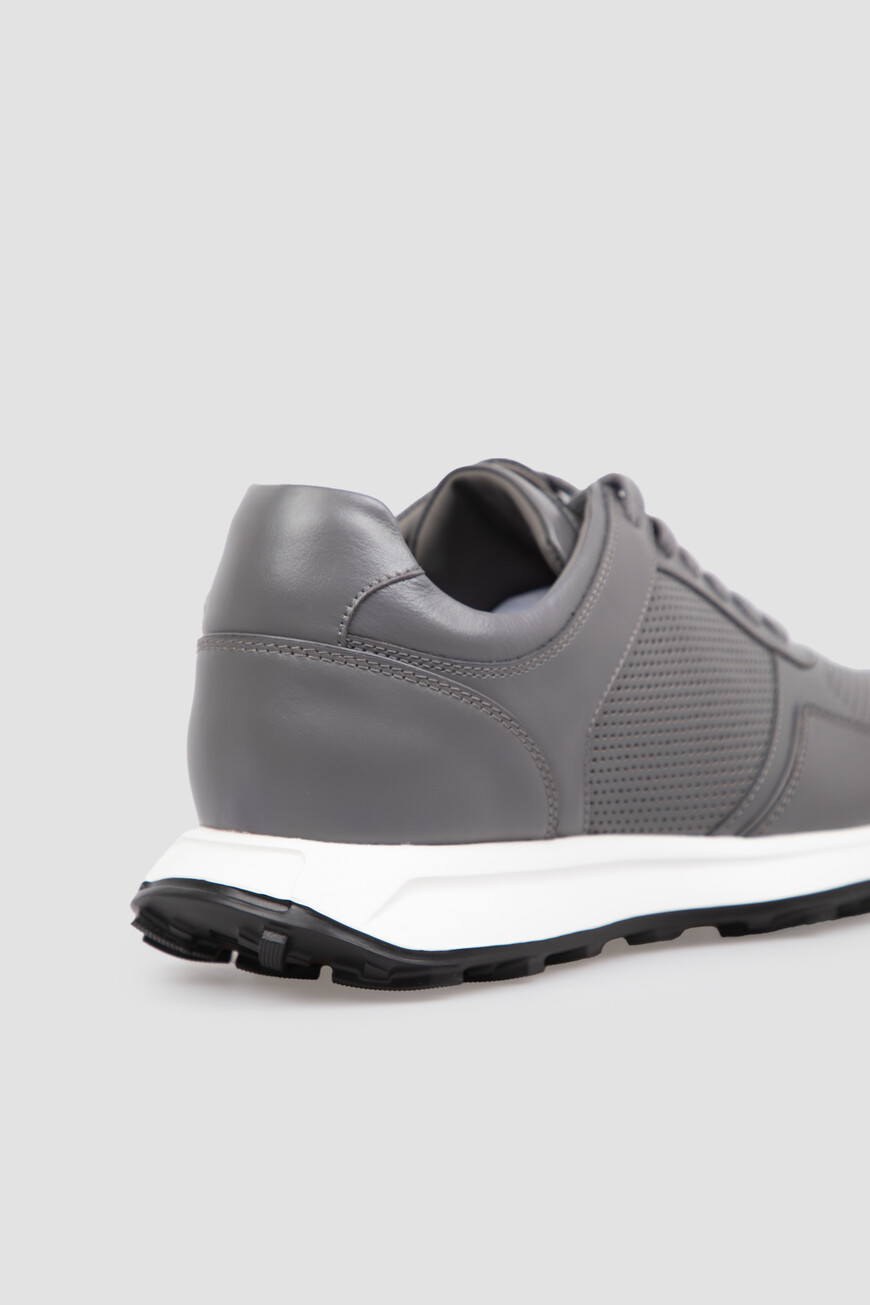 

Кроссовки Fargoni, Серый